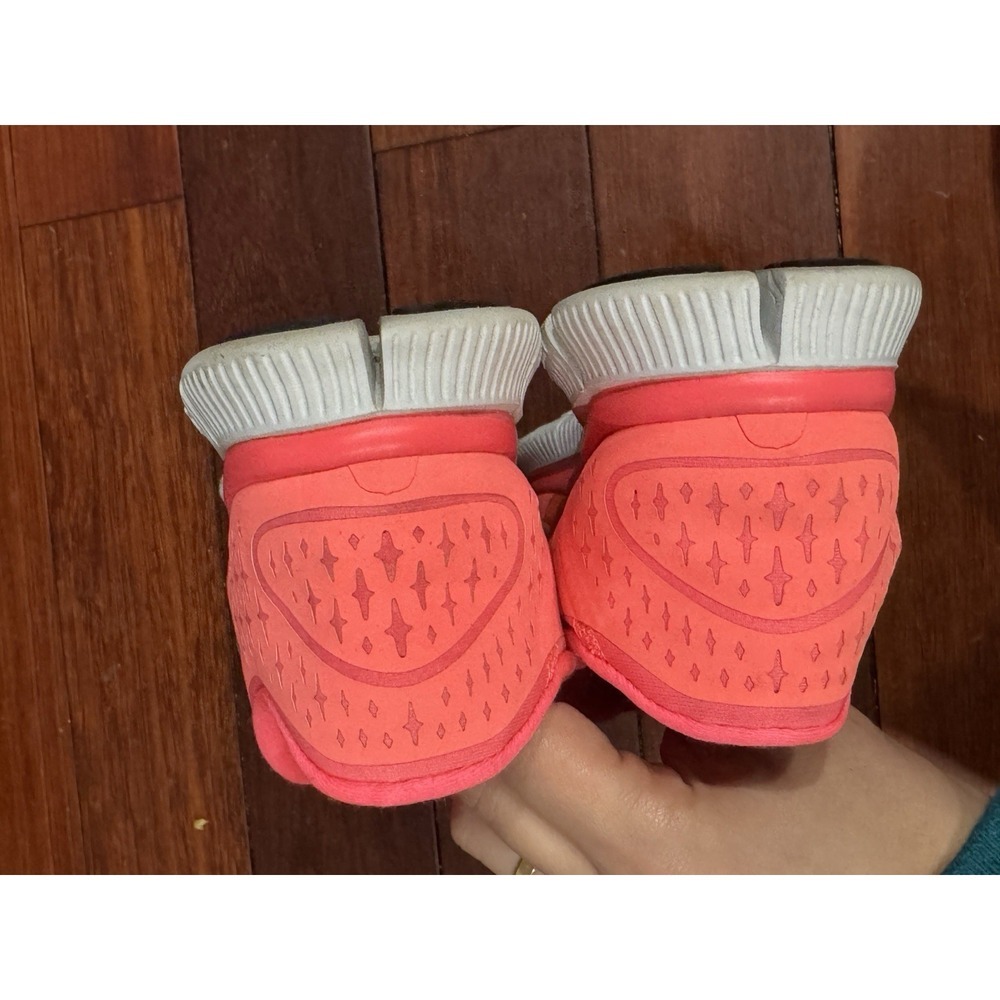 NIKE Women's FREE RUN +3...   510643-600 US Size 6.5 CORAL PINK - Picture 7 of 9